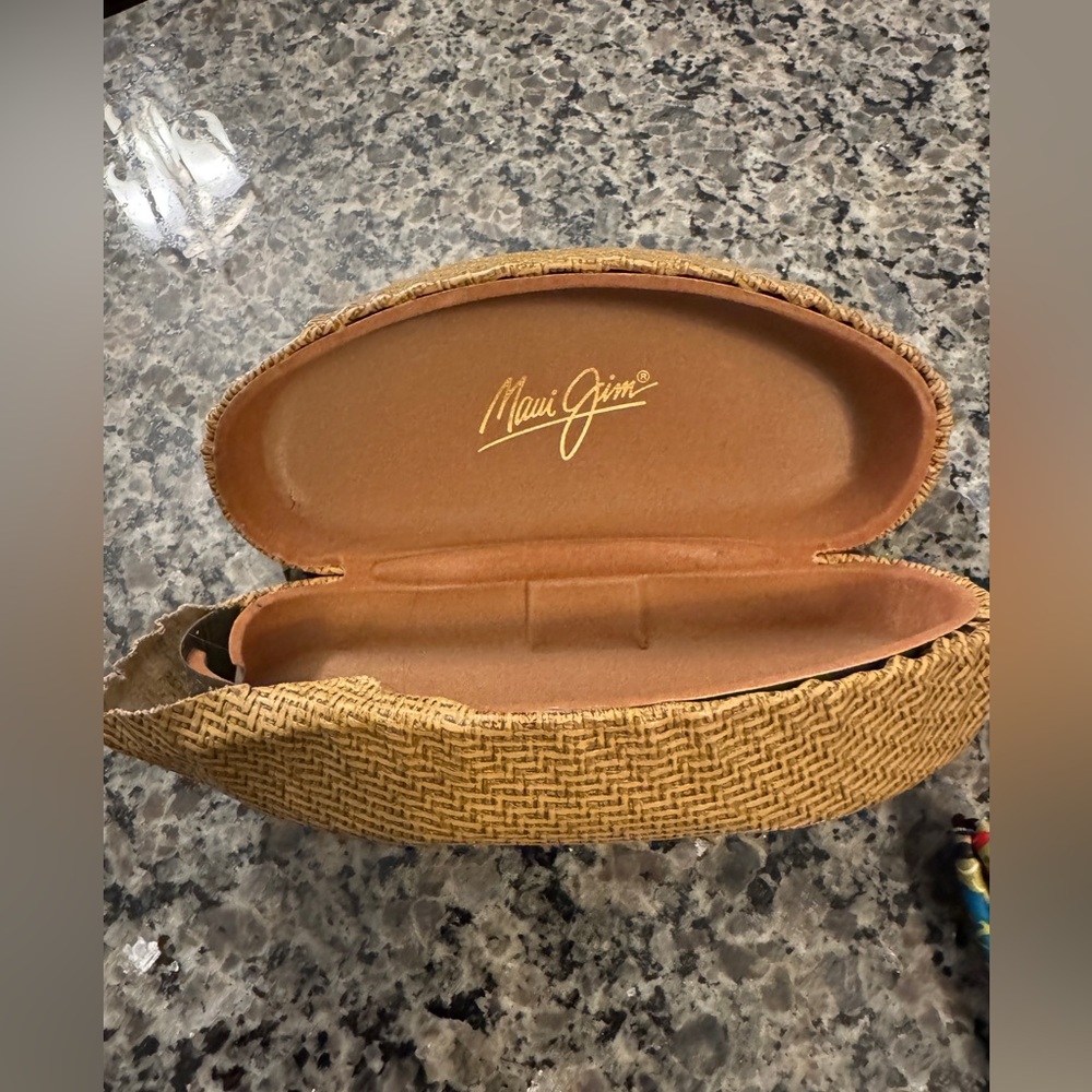 Maui Jim Polarized Sunglasses - Picture 2 of 6